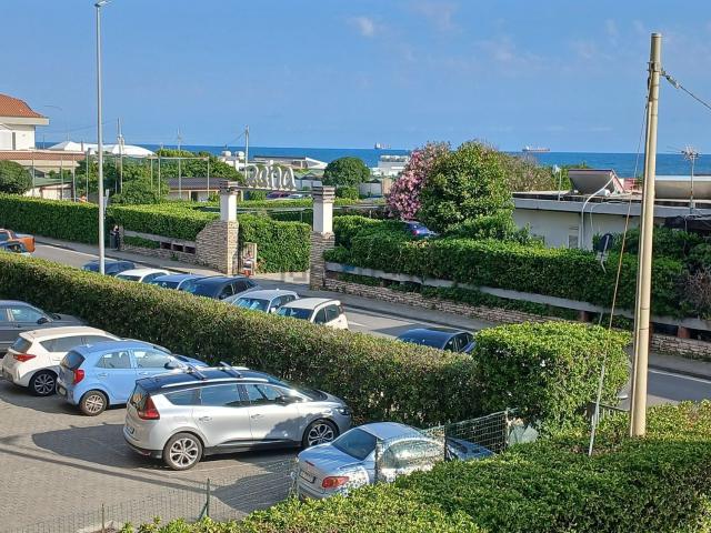 Appartamento in vendita a Tenuta di Marinella, Sarzana