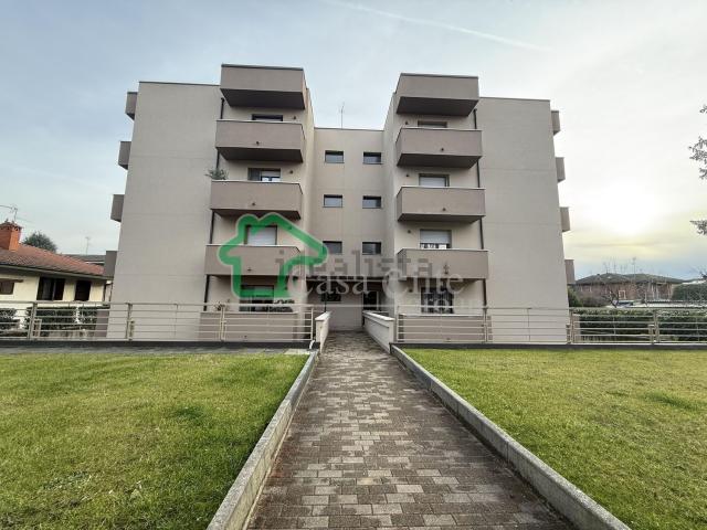 Appartamento in vendita a Lodi, Lombardia