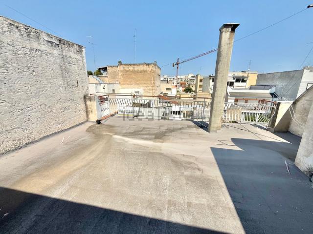 Appartamento in vendita a Valenzano San Lorenzo, Puglia