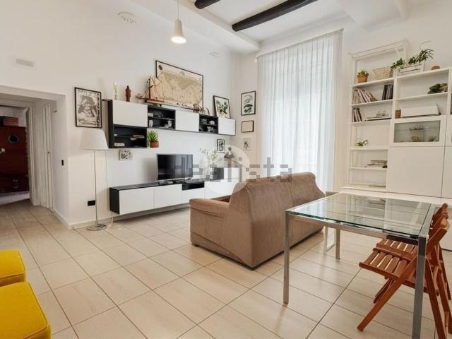 Appartamento in vendita a Vicaria, Napoli