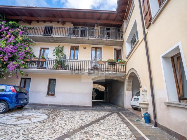 Appartamento in vendita a Gardoncino, Manerba Del Garda