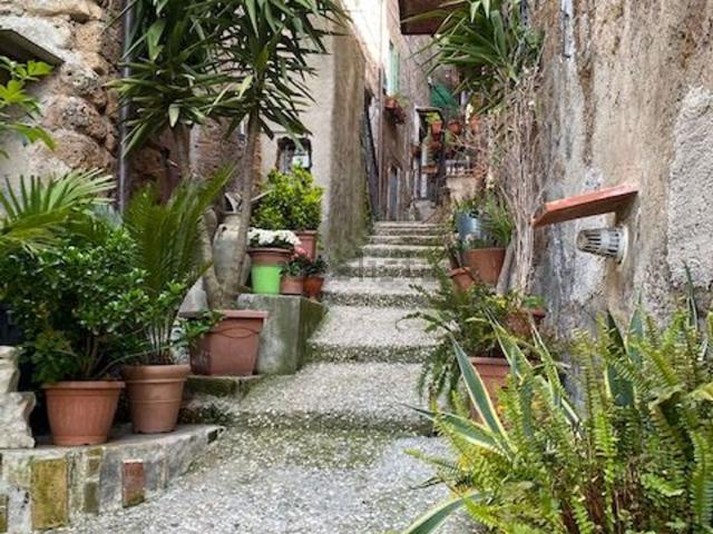 Appartamento in vendita a Capranica, Lazio