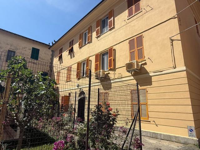 Appartamento in vendita a Cogoleto, Liguria
