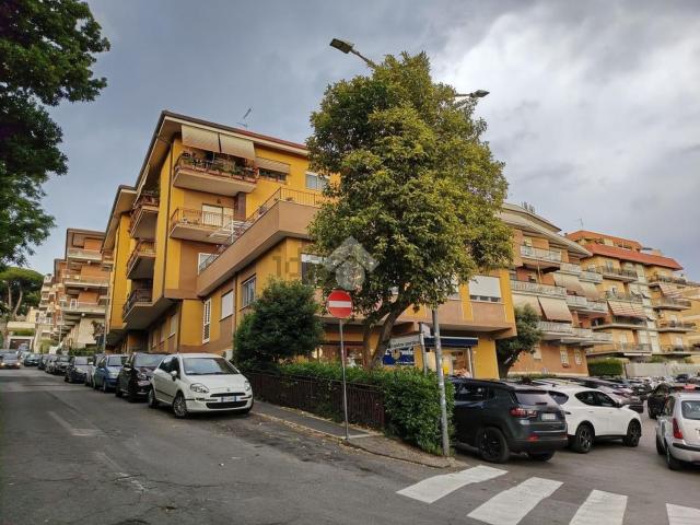 Appartamento in vendita a Roma Capitale, Lazio