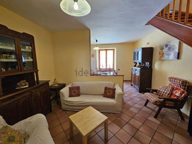 Appartamento in vendita a Borgo Val Di Taro, Reggio Emilia