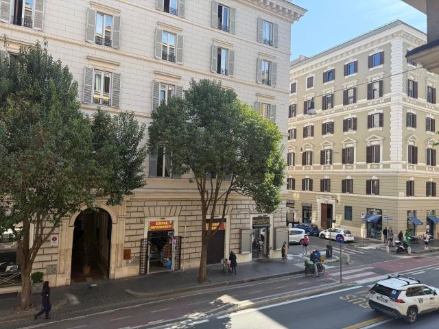 Appartamento in vendita a Municipio Roma I, Roma Capitale