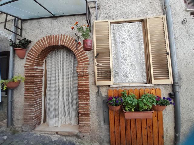 Appartamento in vendita a Carsoli, Abruzzo