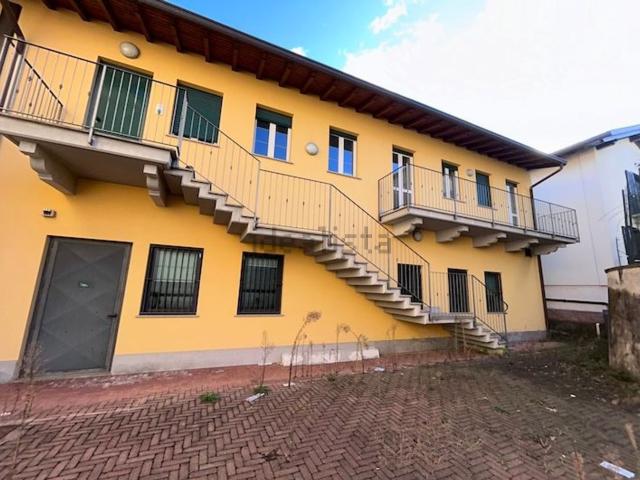 Appartamento in vendita a Jerago Con Orago, Lombardia