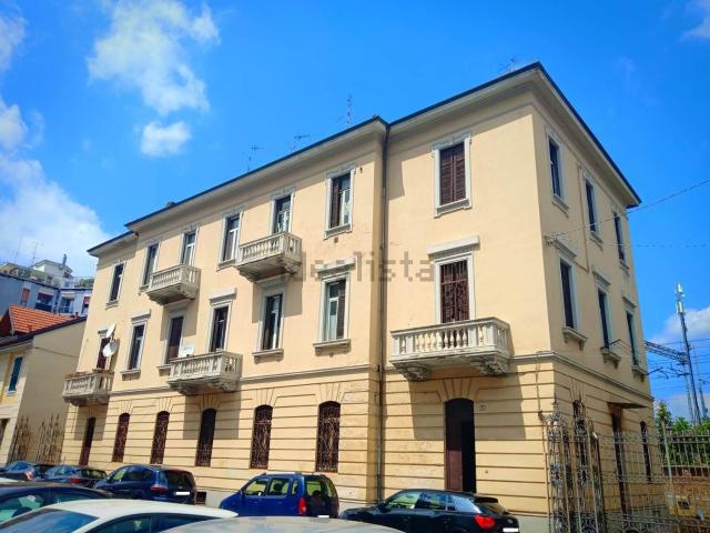 Appartamento in vendita a Centro, Gallarate