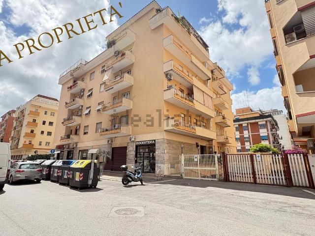 Appartamento in vendita a Municipio Roma VII, Roma Capitale
