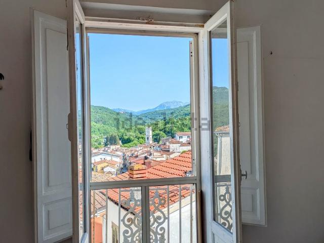 Appartamento in vendita a Carpinone, Molise