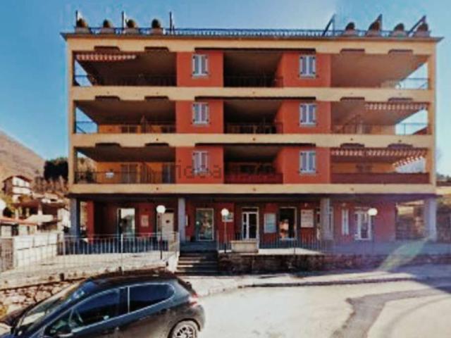 Appartamento in vendita a Taceno, Lombardia