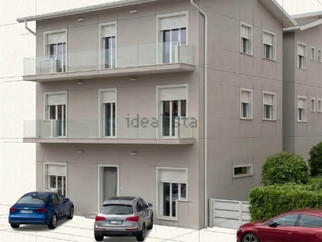 Appartamento in vendita a Torrette, Marche