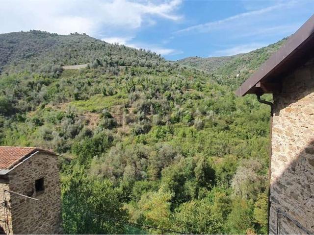 Appartamento in vendita a Apricale, Liguria
