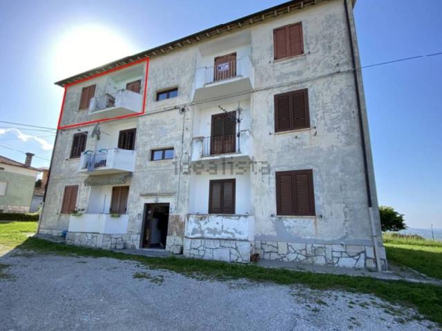 Appartamento in vendita a Bellante, Abruzzo
