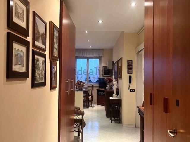 Appartamento in vendita a Cesano Maderno, Binzago