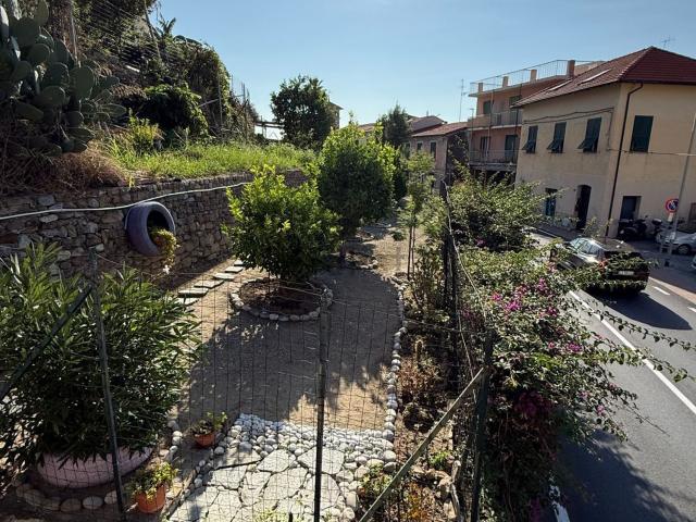 Appartamento in vendita a Ventimiglia, Liguria