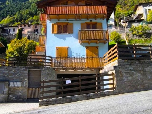 Appartamento in vendita a Spriana, Lombardia