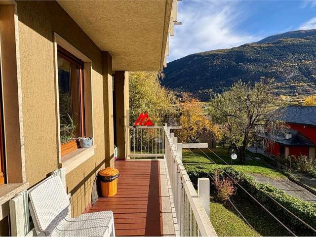 Appartamento in vendita a Sarre, Aosta