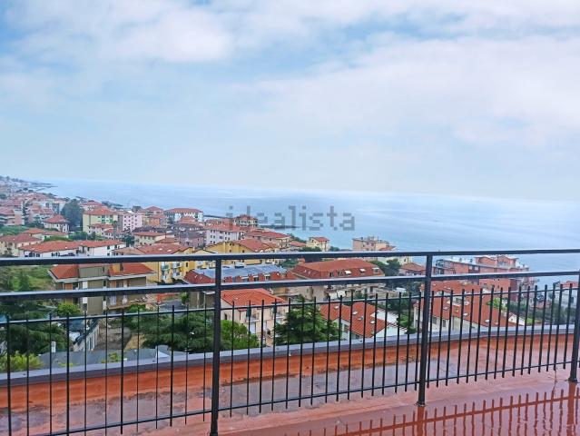 Appartamento in vendita a Riva Ligure, Liguria
