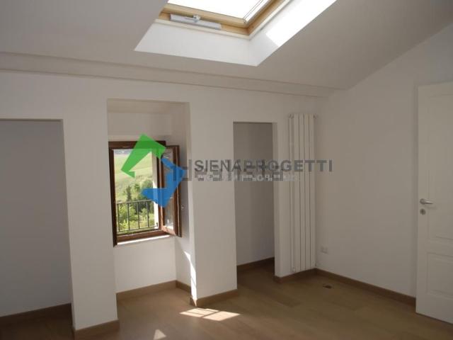 Appartamento in vendita a Peruzza, Siena