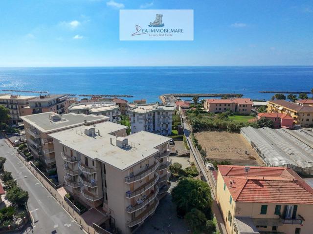 Appartamento in vendita a Santo Stefano Al Mare, Liguria