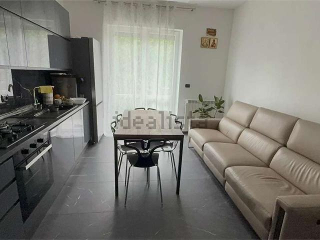 Appartamento in vendita a Novedrate, Lombardia