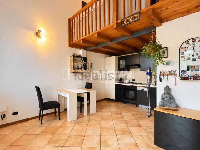Appartamento in vendita a Curt de Giren, Paderno d'Adda