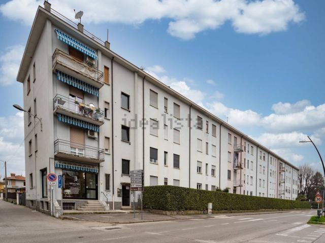 Appartamento in vendita a Concorezzo, Lombardia