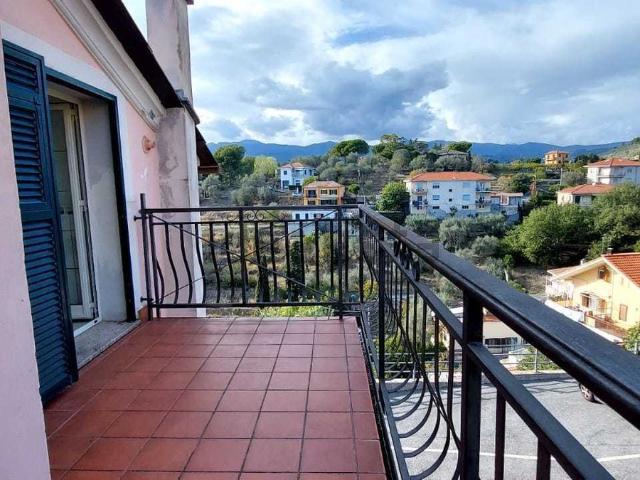 Appartamento in vendita a Cantalupo, Imperia