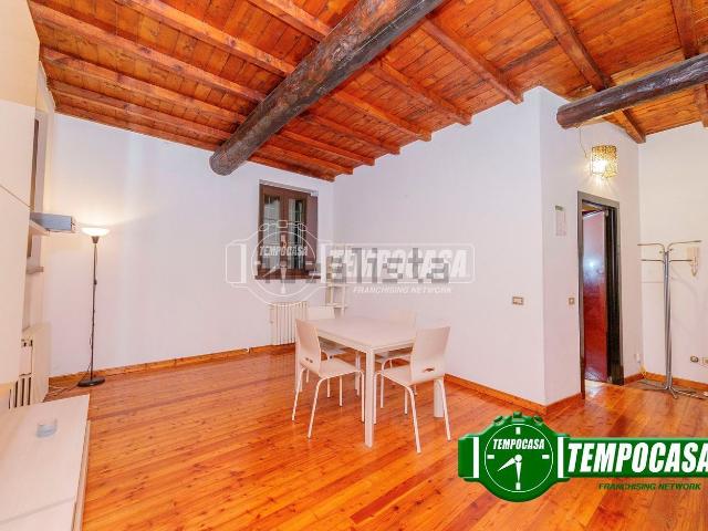 Appartamento in vendita a Quartiere Pasubio, Cesano Boscone
