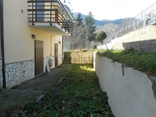 Appartamento in vendita a Rocca Di Mezzo, Abruzzo