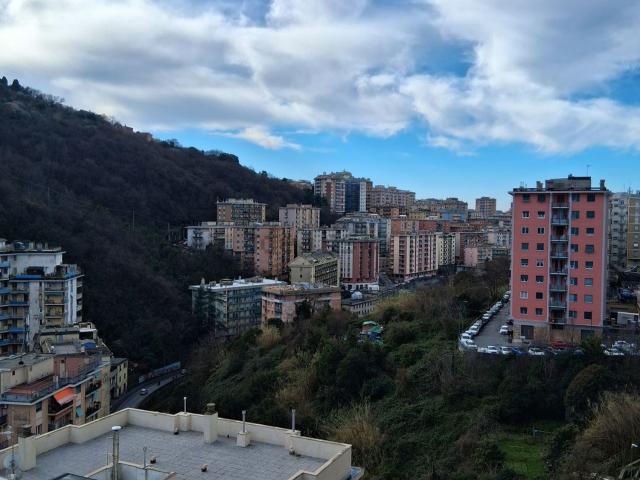 Appartamento in vendita a Calcinara, Genova