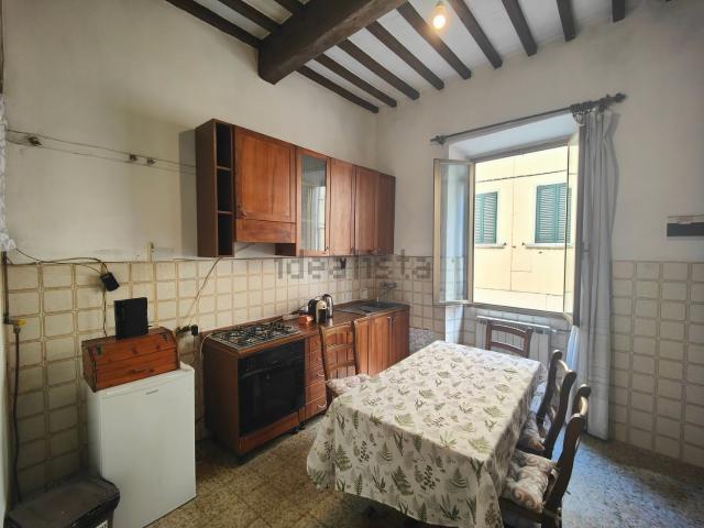 Appartamento in vendita a Montevarchi, Toscana