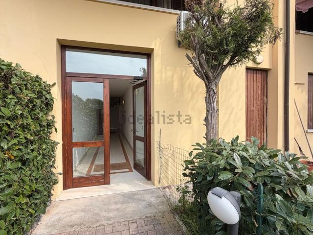 Appartamento in vendita a Ferrara, Reggio Emilia