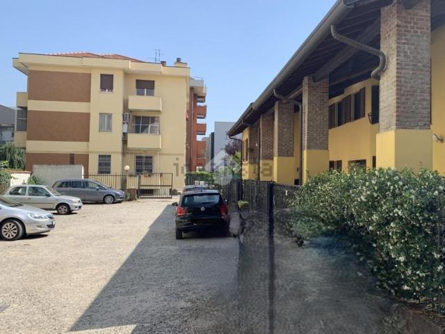 Appartamento in vendita a Municipio 7, Milano
