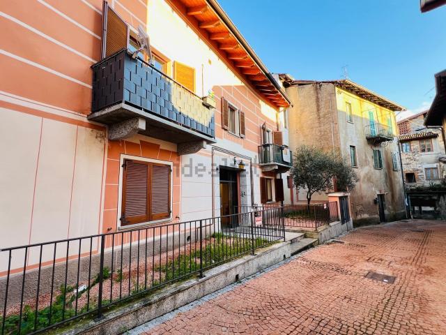 Appartamento in vendita a Comunità Montana Valli del Verbano, Ferrera Di Varese