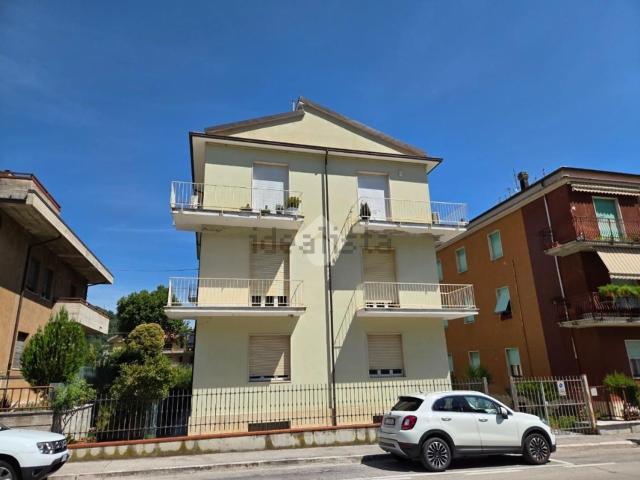 Appartamento in vendita a Porta Romana, Marche