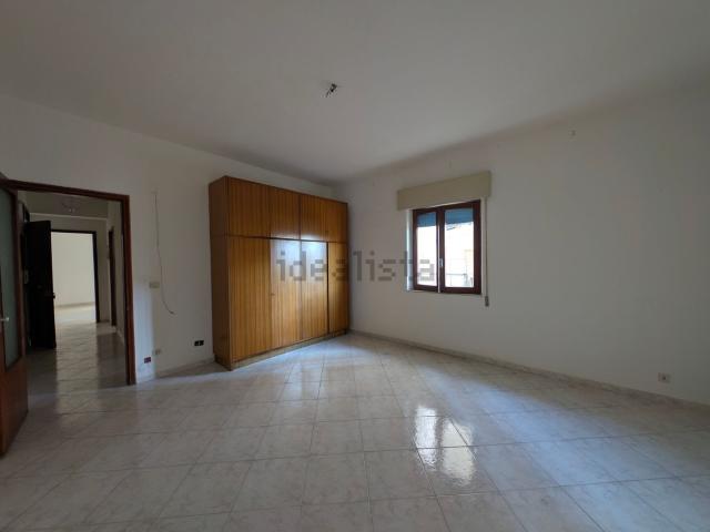 Appartamento in vendita a Calabria, Reggio Calabria