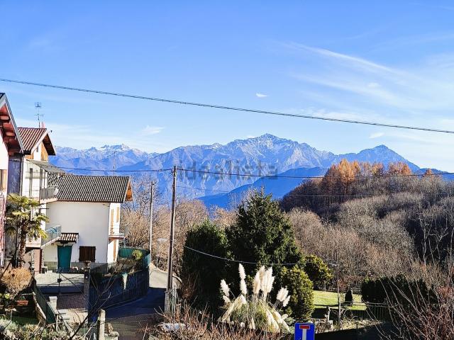 Appartamento in vendita a Pigra, Lombardia