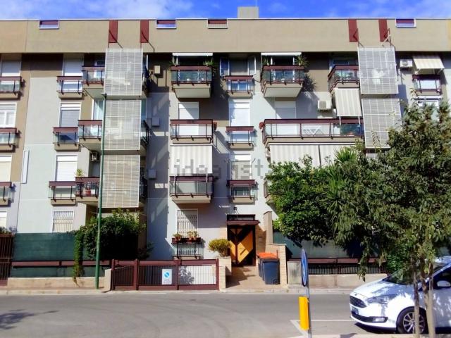 Appartamento in vendita a Valenzano, Bari