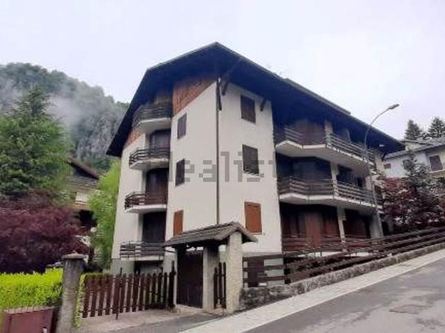 Appartamento in vendita a Piazzatorre, Bergamo