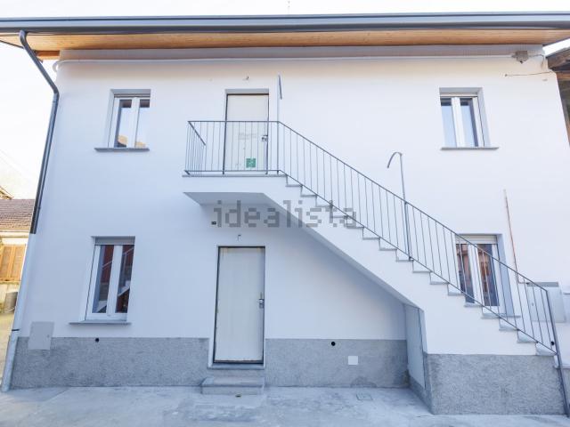 Appartamento in vendita a Cornate D'adda, Lombardia