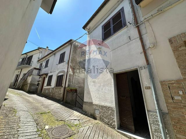 Appartamento in vendita a Colli A Volturno, Molise