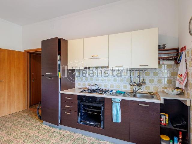 Appartamento in vendita a Tizzano Val Parma, Parma
