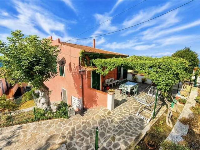 Appartamento in vendita a Pomonte, Marciana