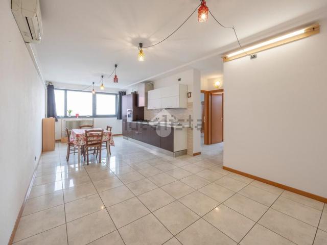 Appartamento in vendita a Negrar, Veneto