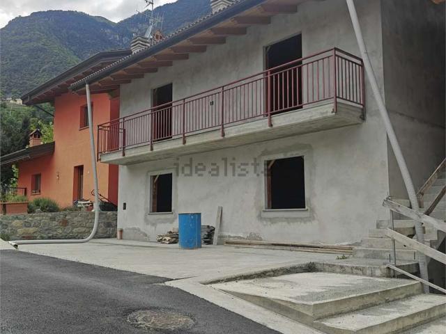 Appartamento in vendita a Champdepraz, Aosta