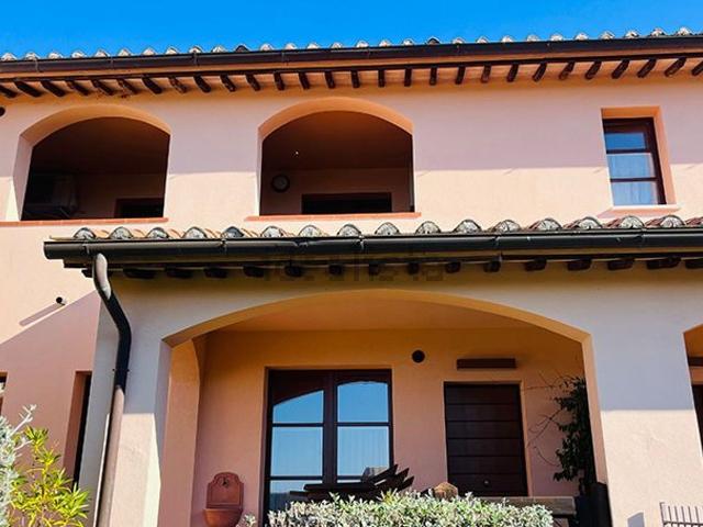 Appartamento in vendita a Scarlino, Toscana
