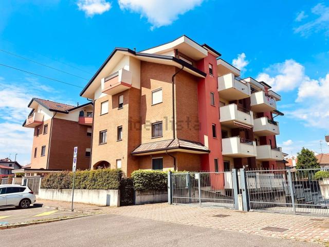 Appartamento in vendita a Villaggio del Sole, Limbiate